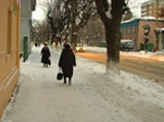 Ночью — снегопад, утром — расчищенные дороги и тротуары