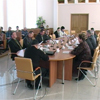 Не допустить факты политического экстремизма