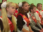 Вот он звенит, настойчиво, тревожно