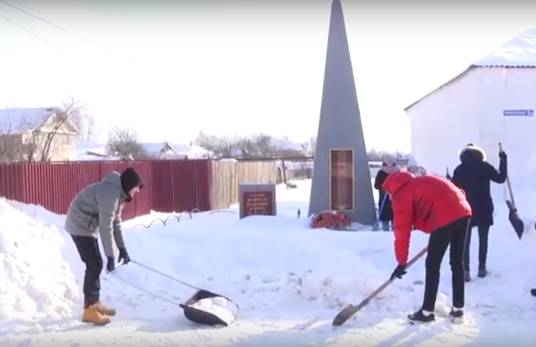 Ежегодно 17 февраля более 240 тысяч студентов колледжей и вузов отмечают Всероссийский день студенческих отрядов – официальный праздник молодёжного движения, утверждённый Указом Президента России Владимира Путина в 2015 году.