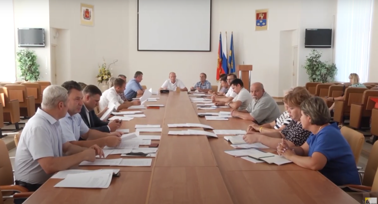Главный вопрос — подготовка образовательных организаций к новому учебному году