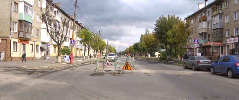 С понедельника на улице Московской начинаются масштабные работы по замене труб на канализационном коллекторе