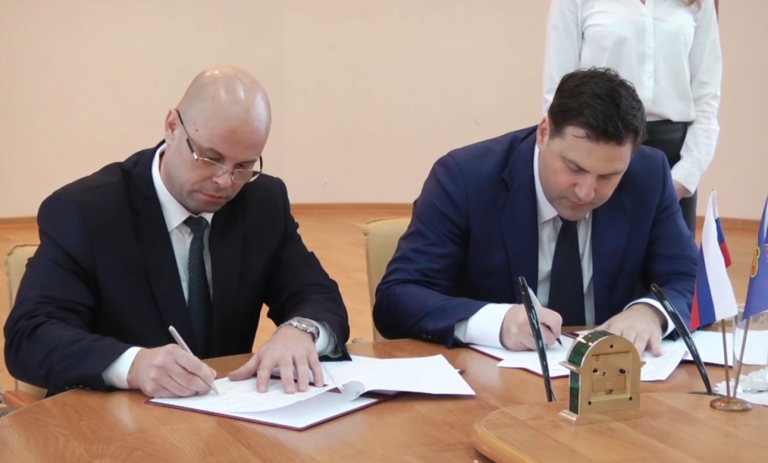 Глава о. Муром Евгений Рычков подписал соглашение о сотрудничестве с региональной общественной организацией «Владимирское землячество в Москве»