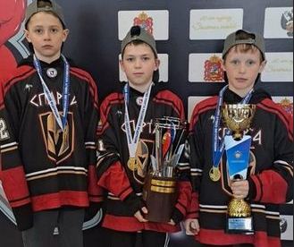 Юные муромские хоккеисты стали победителями Всероссийских соревнований «Золотая шайба»
